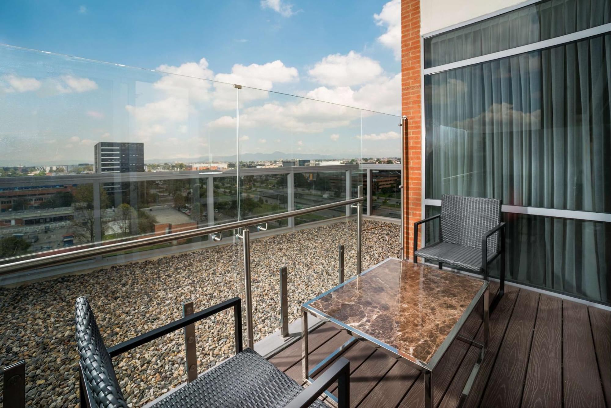 Hilton Garden Inn Bogota Airport Esterno foto