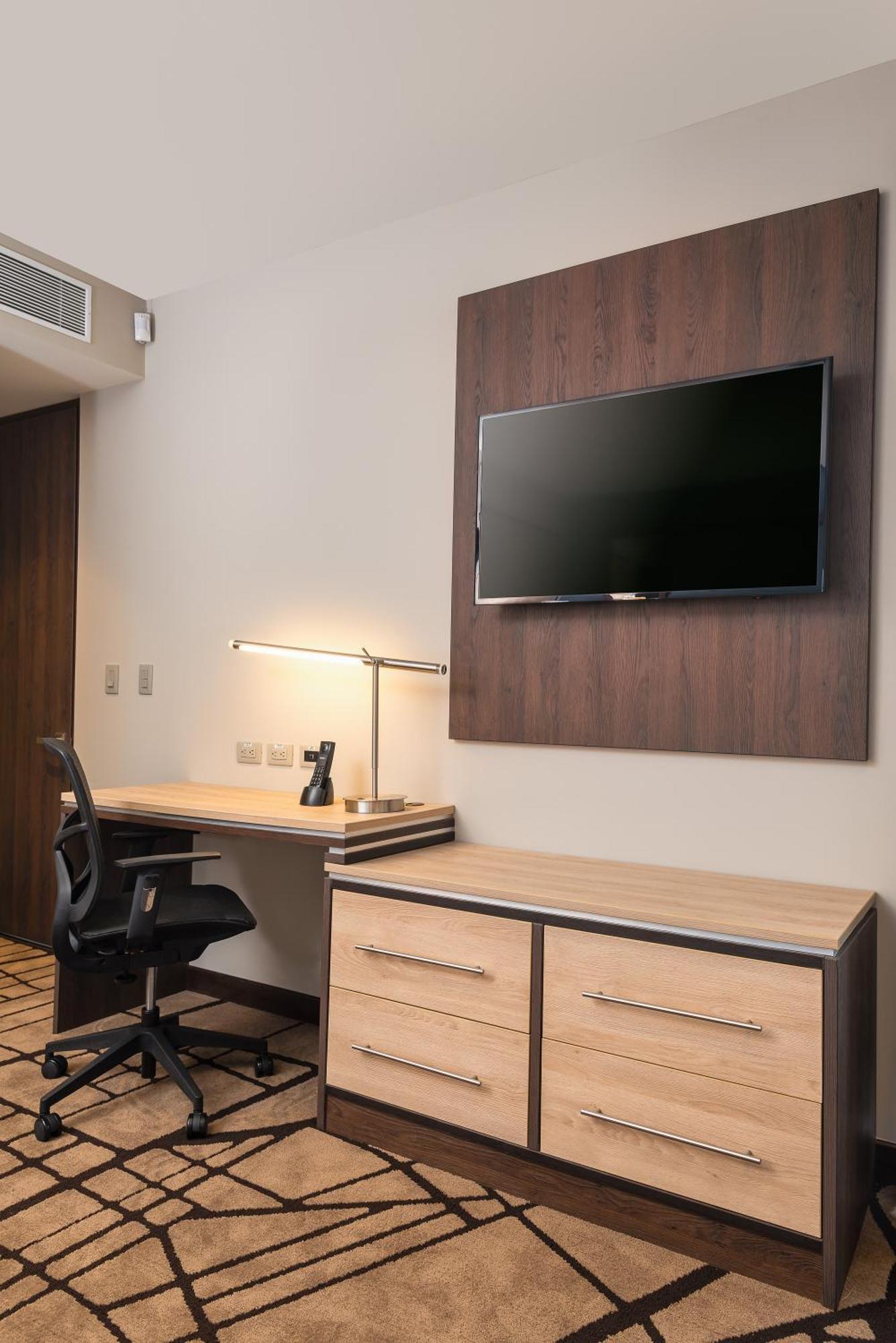 Hilton Garden Inn Bogota Airport Esterno foto